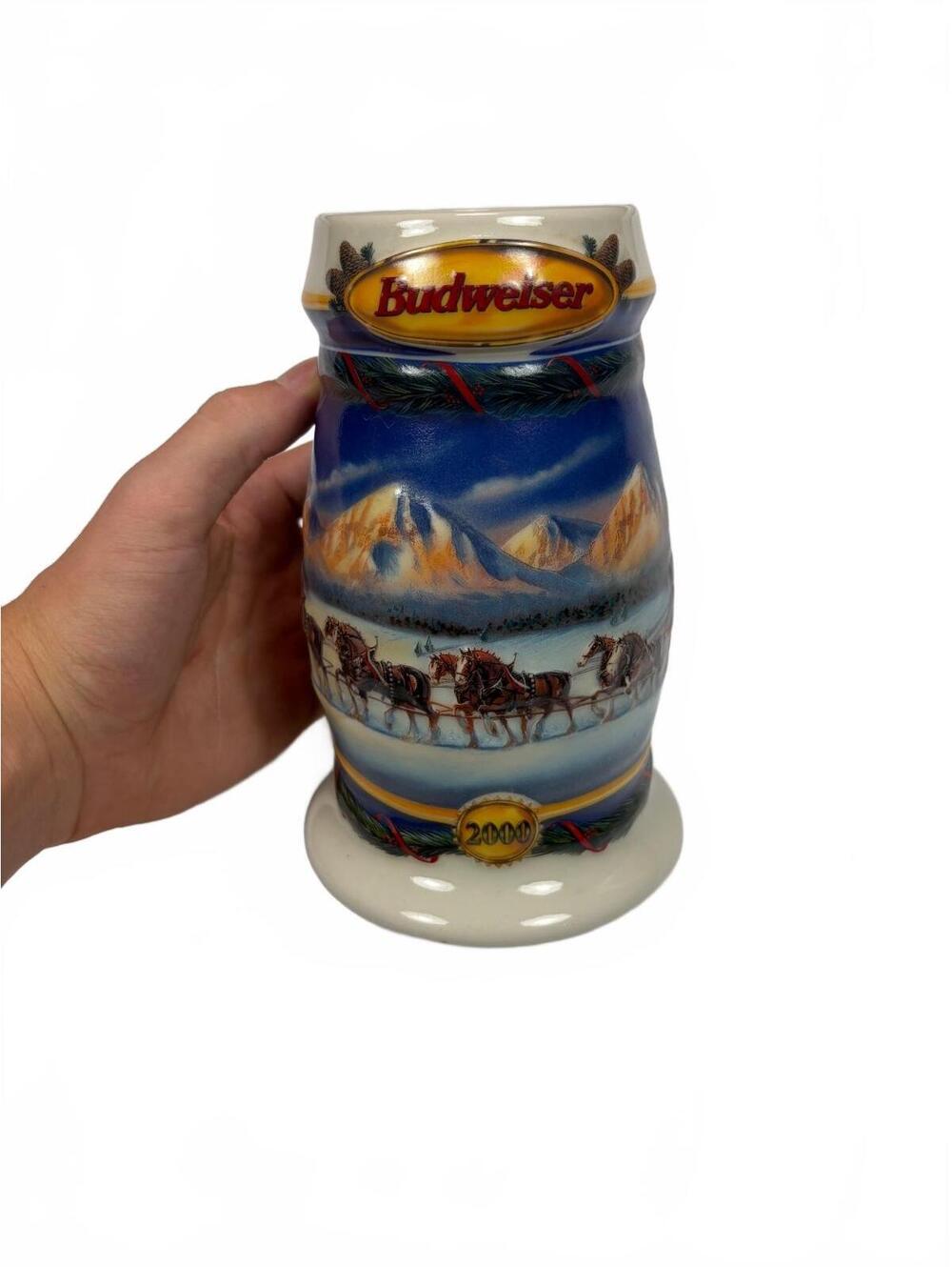 Vintage Budweiser 2000 Holiday in the Mountains Beer Stein CS416 Clydesdales